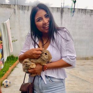 Meet your Posher, Lizbeth